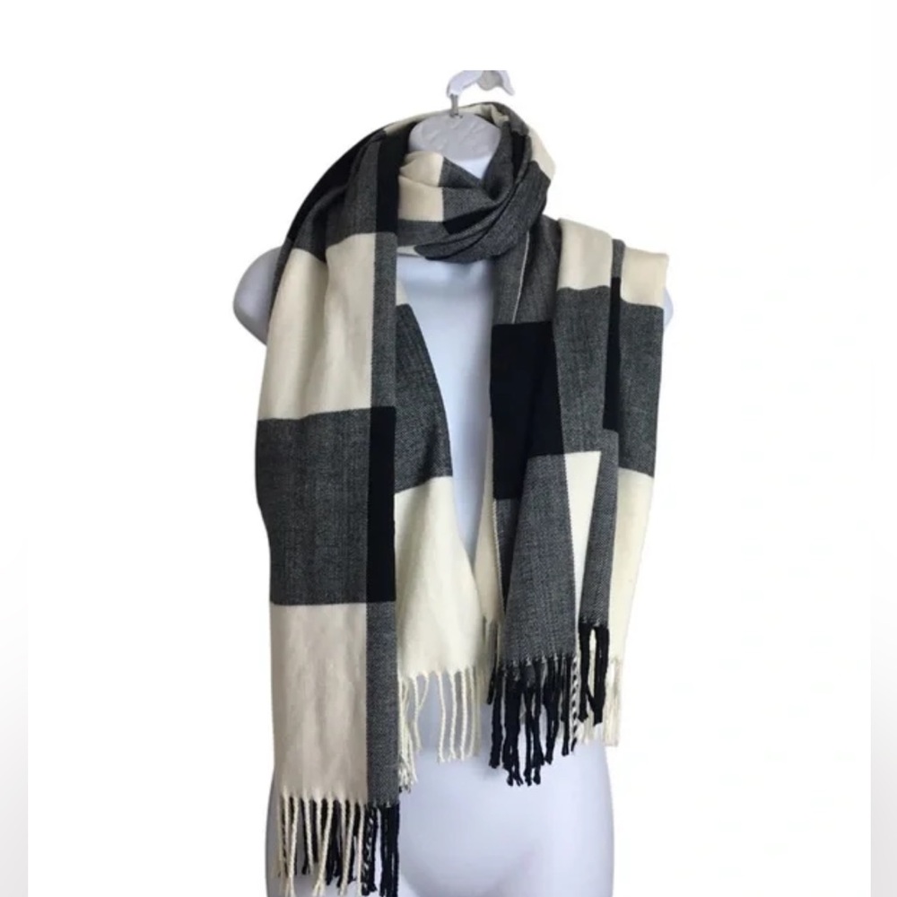 GAP Cream/White/Black/Gray Oversized Scarf/Wrap